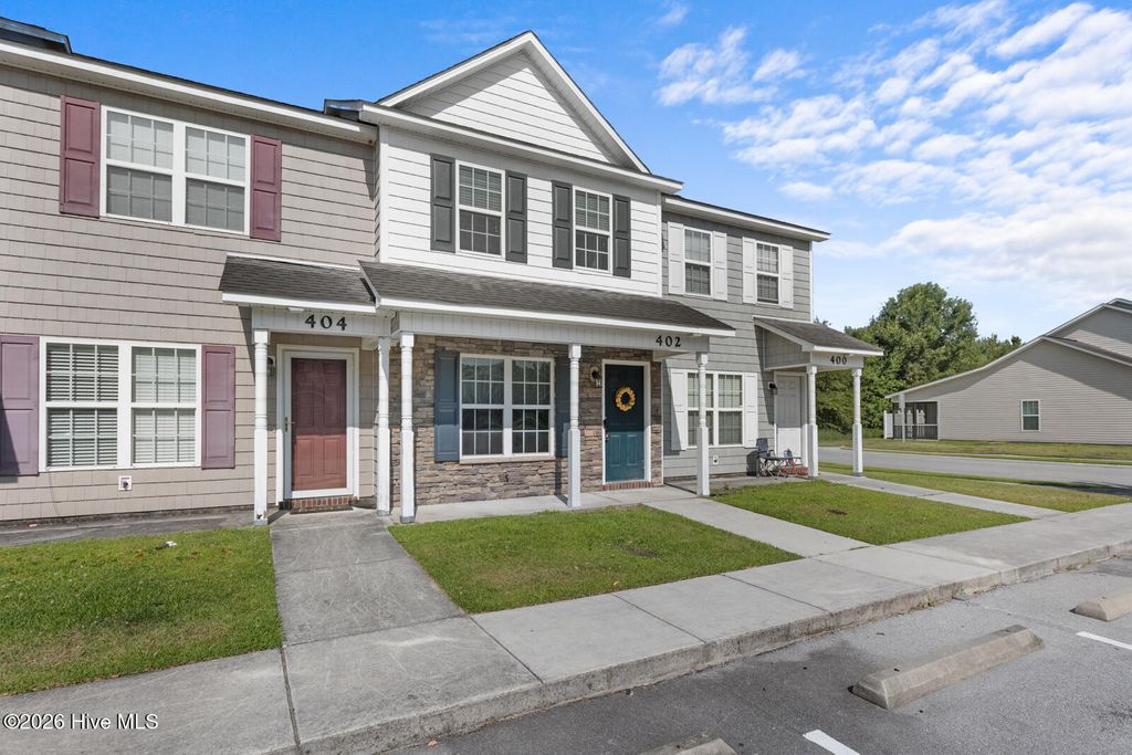 Photo of 402 Caldwell Loop, Jacksonville, NC 28546 (MLS # 100586937)