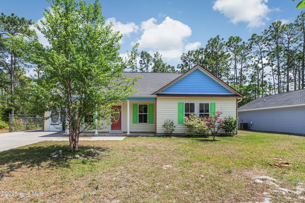 Photo of 536 Edgewood Road, Boiling Spring Lakes, NC 28461 (MLS # 100505553)