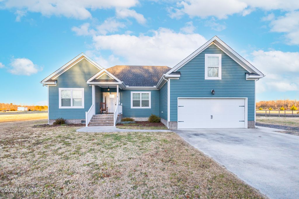 Photo of 575 NW Backwoods Road, Moyock, NC 27958 (MLS # 100545739)