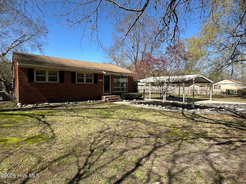 Photo of 14880 Phillips Drive, Laurinburg, NC 28352 (MLS # 100560848)