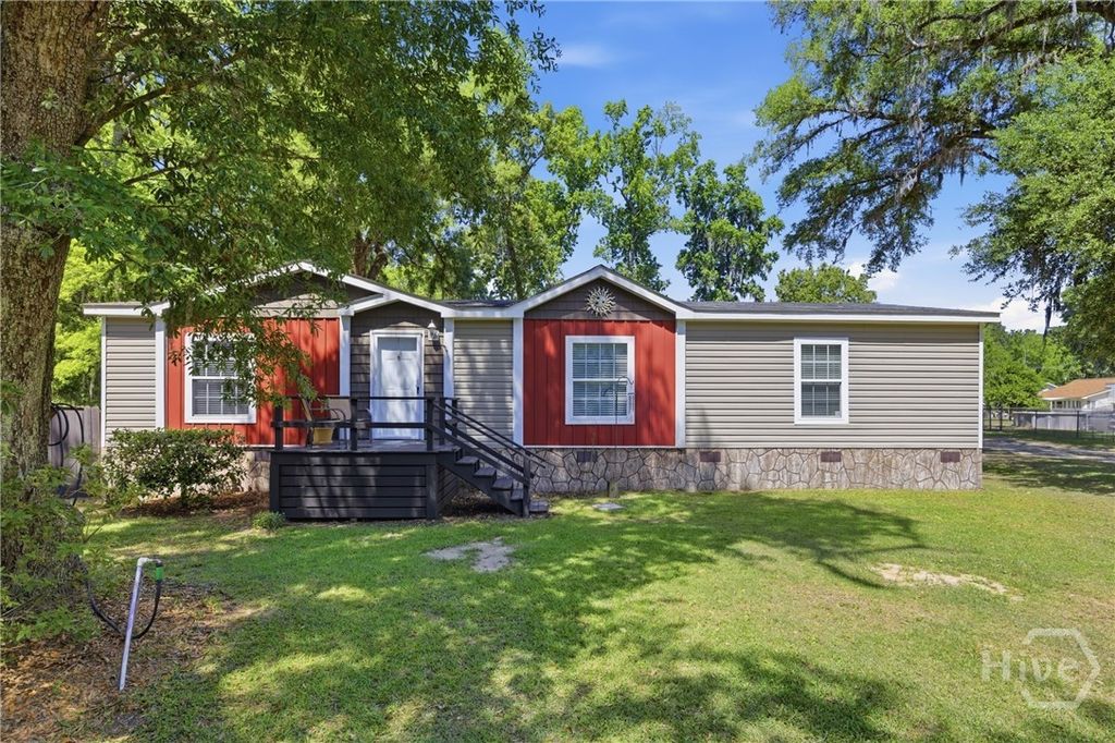 Photo of 198 2nd Street, Midway, GA 31320 (MLS # SA354953)