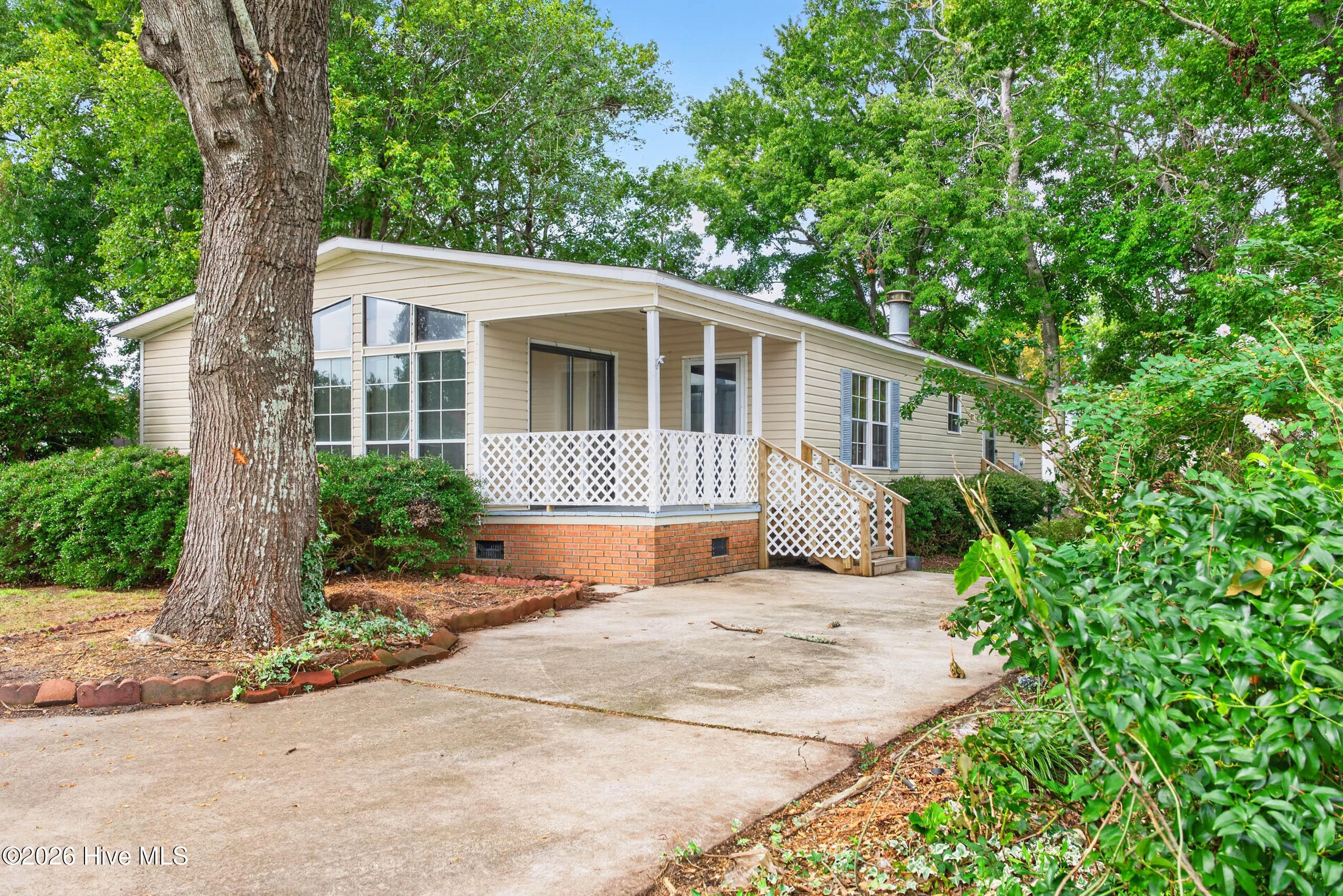 1094 Gull Court SW