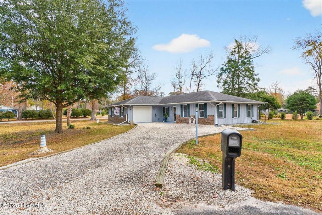 Photo of 1 Pelican Court, Calabash, NC 28467 (MLS # 100545415)