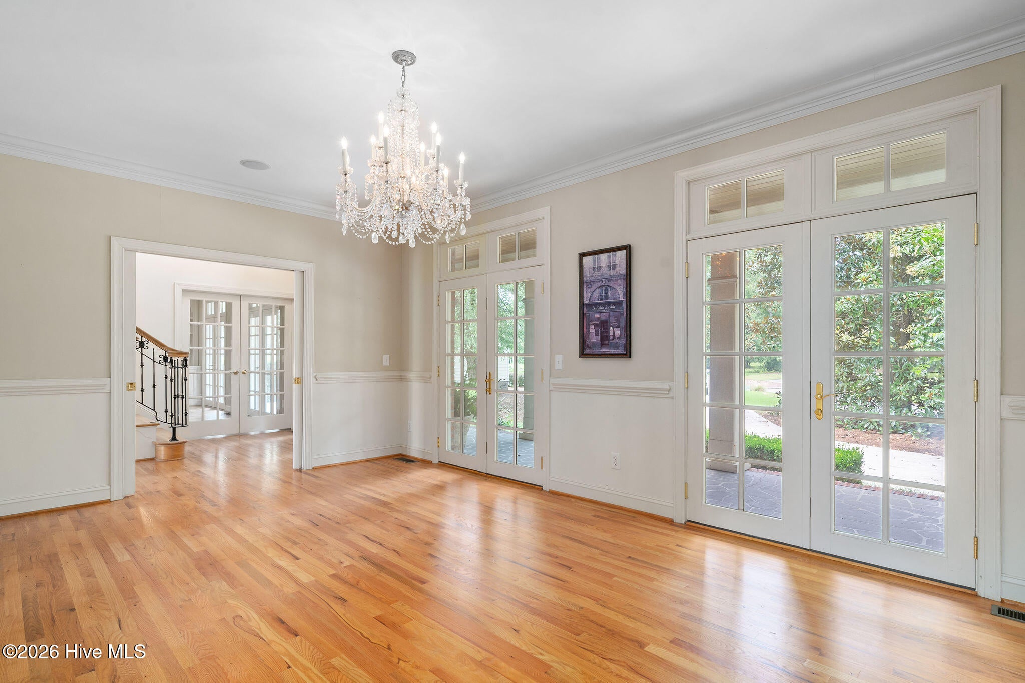 148 E Grandiflora Drive