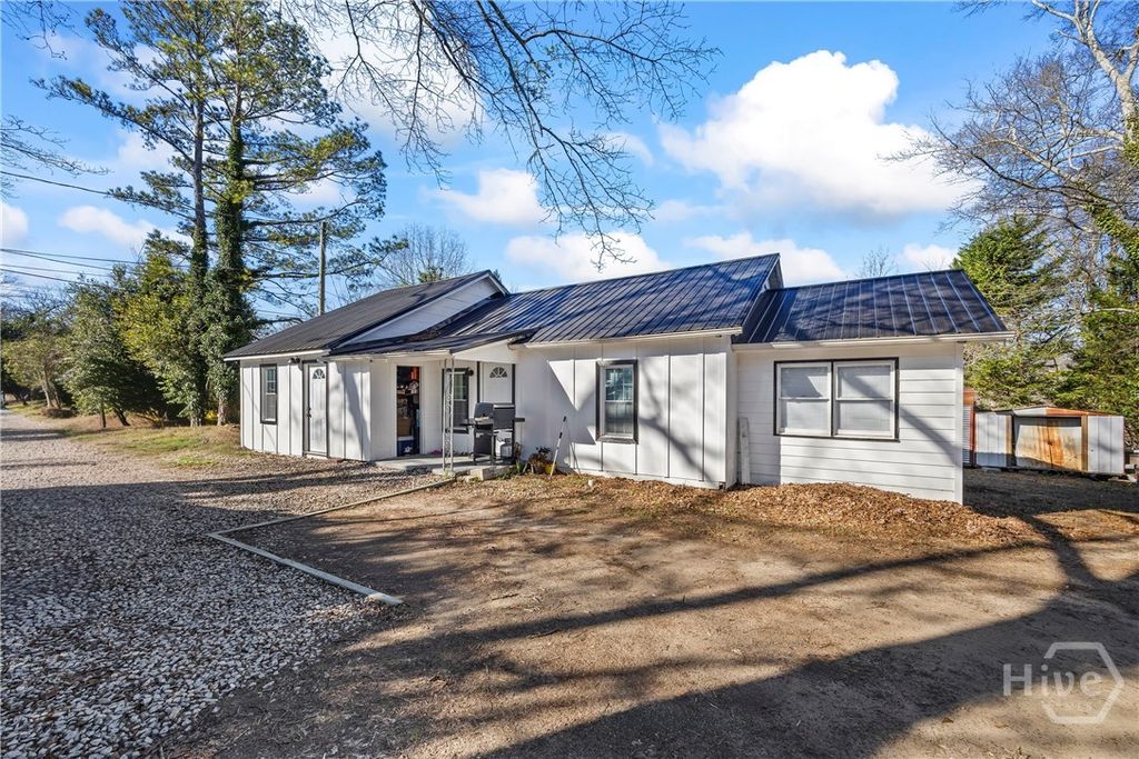 Photo of 187 Bellview Street, Winder, GA 30680 (MLS # CL347446)