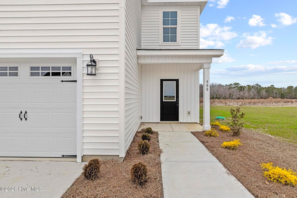 Photo of 900 Wild Azalea Way, Hubert, NC 28539 (MLS # 100544641)