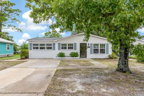 Homes For Sale - 139 NE 18th Street<br/> Oak Island, NC 28465