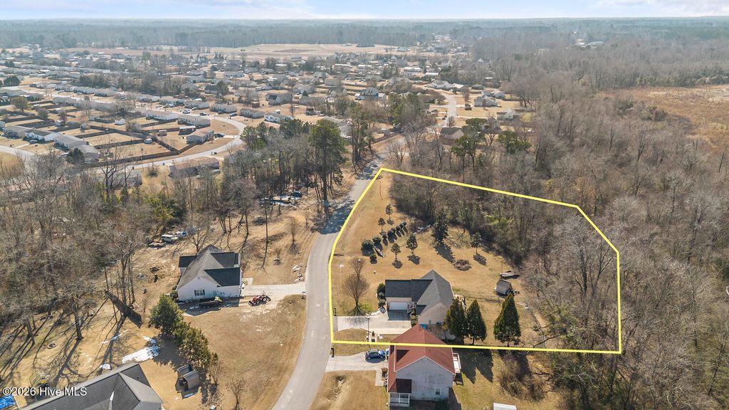 Photo of 131 Forest Bluff Drive, Jacksonville, NC 28540 (MLS # 100555225)