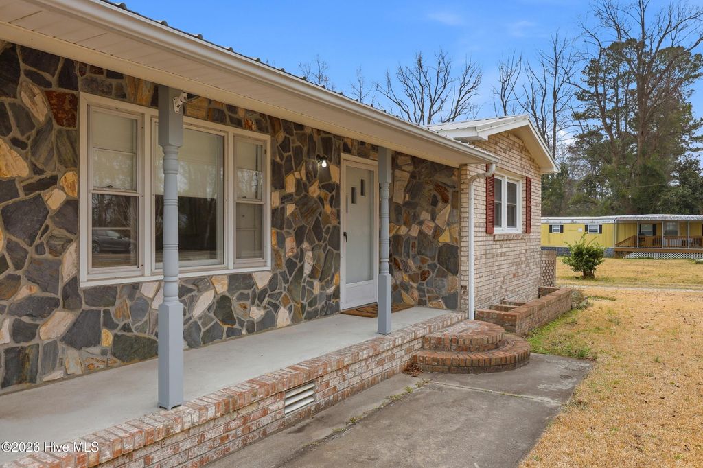 Photo of 641 Haws Run Road, Jacksonville, NC 28540 (MLS # 100561311)