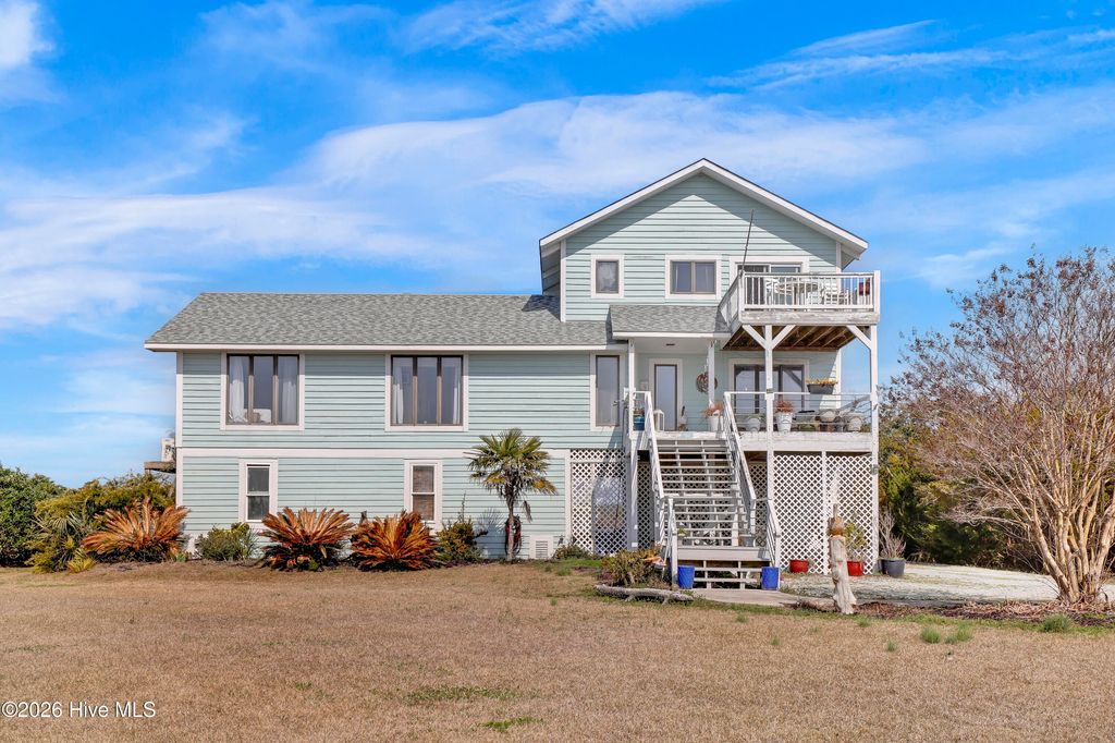 Photo of 306 Waterway Drive, Sneads Ferry, NC 28460 (MLS # 100559056)