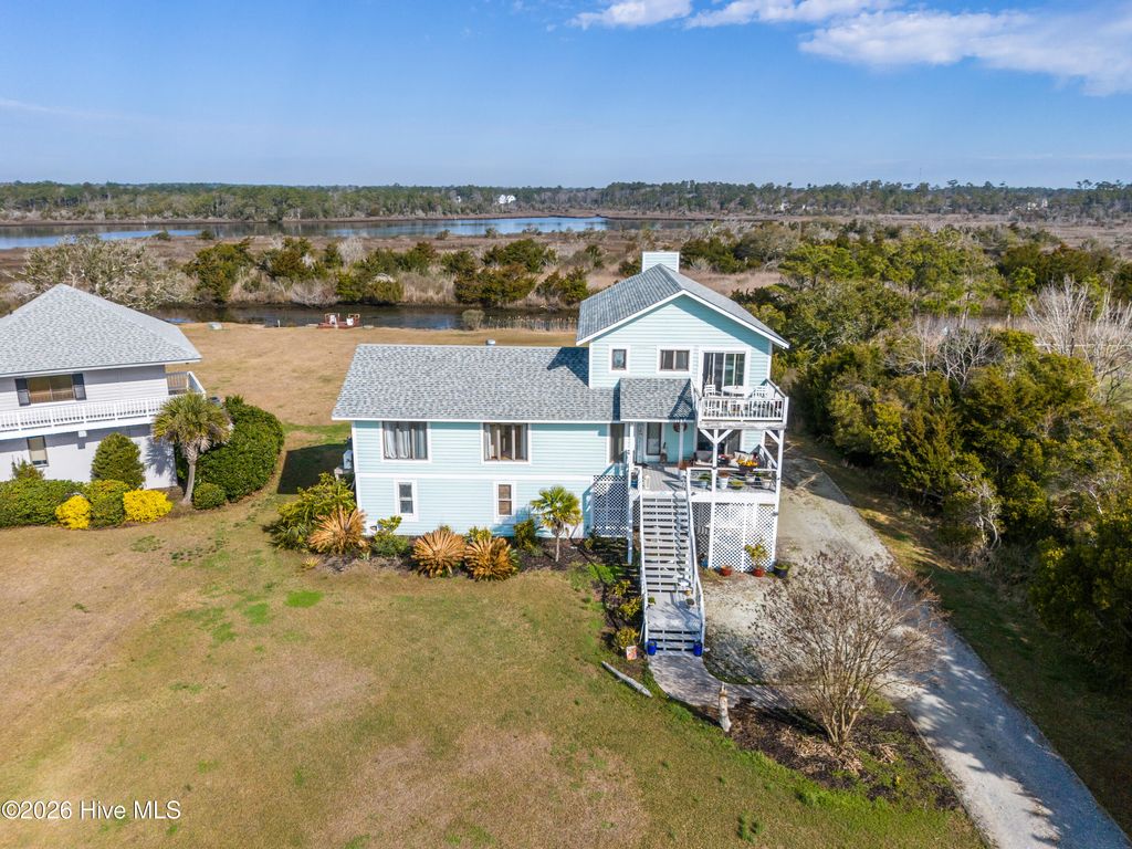 Photo of 306 Waterway Drive, Sneads Ferry, NC 28460 (MLS # 100559056)