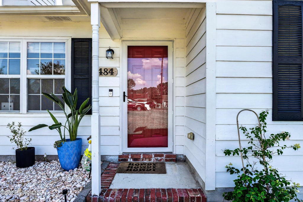 Photo of 484 Sand Ridge Road, Hubert, NC 28539 (MLS # 100605140)