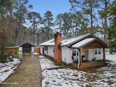 Homes For Sale - 614 W Thurman Road<br/> New Bern, NC 28562