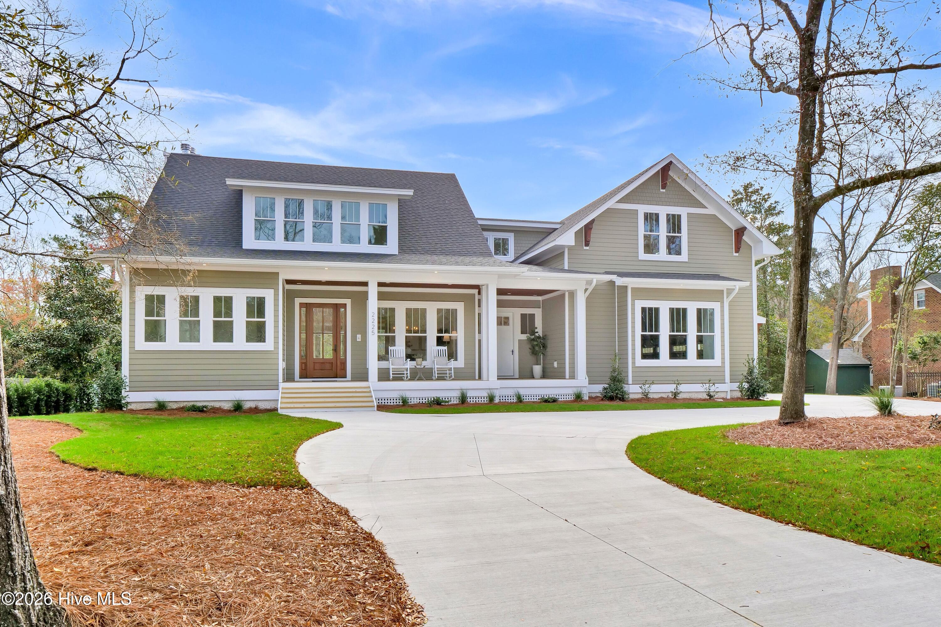 2225 S Live Oak Parkway