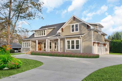Homes For Sale - 2225 S Live Oak Parkway<br/> Wilmington, NC 28403