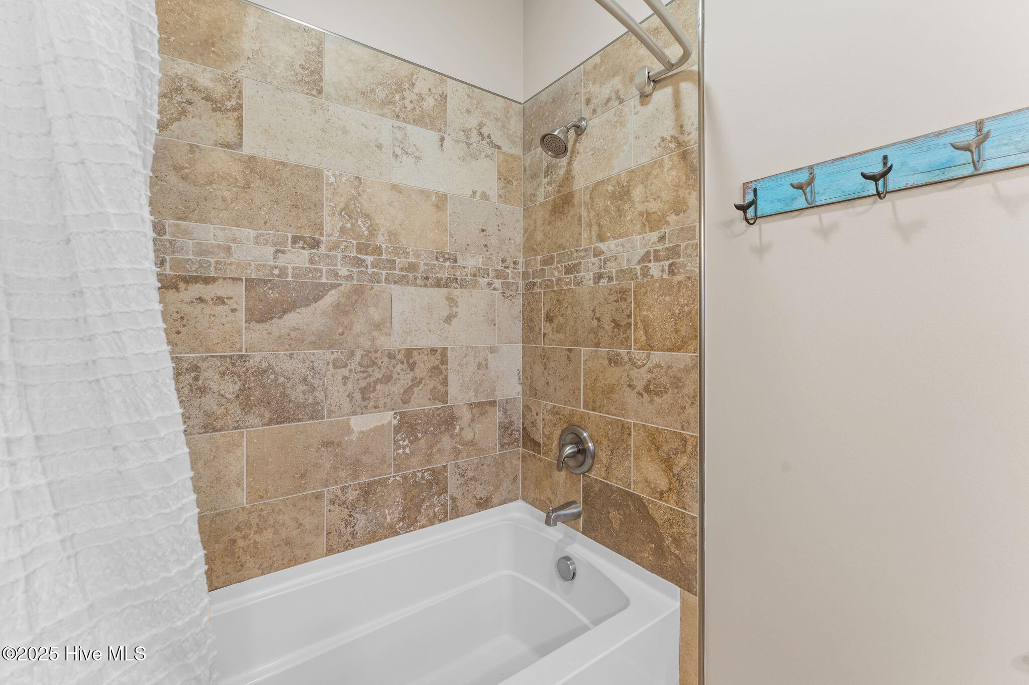 Sneads Ferry, North Carolina 28460, United States, 4 Bedrooms Bedrooms, ,4 BathroomsBathrooms,Residential,Pending,255813