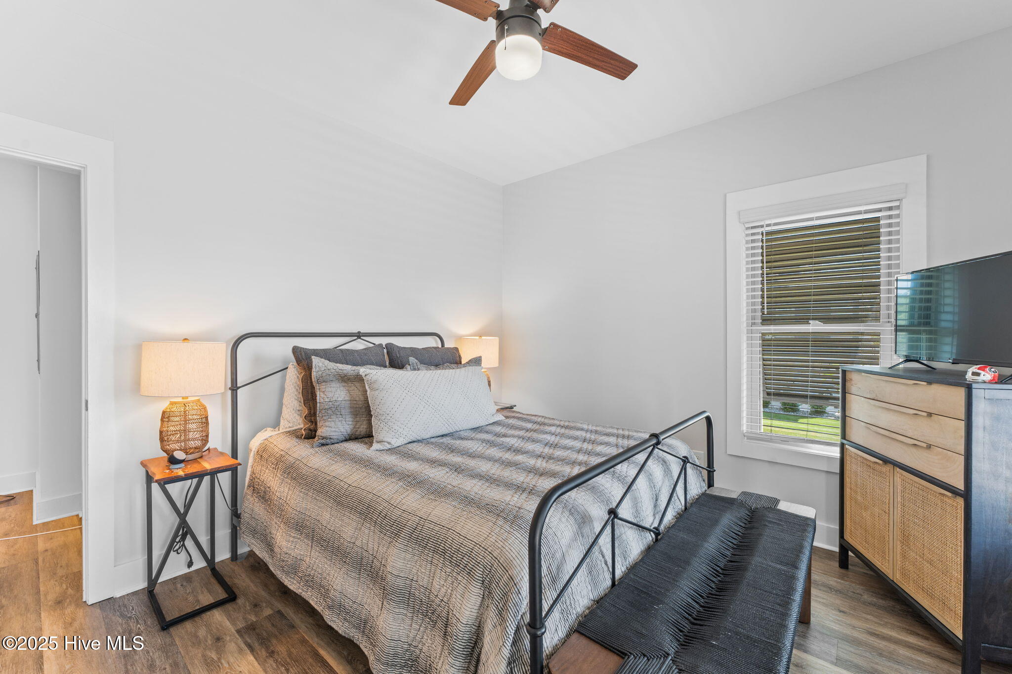 Sneads Ferry, North Carolina 28460, United States, 4 Bedrooms Bedrooms, ,4 BathroomsBathrooms,Residential,Pending,255813