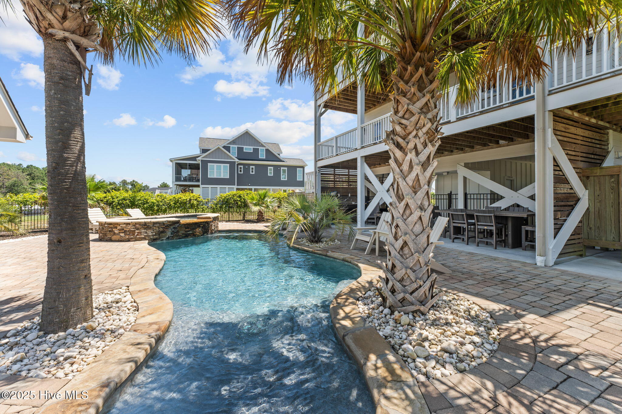 Sneads Ferry, North Carolina 28460, United States, 4 Bedrooms Bedrooms, ,4 BathroomsBathrooms,Residential,Pending,255813