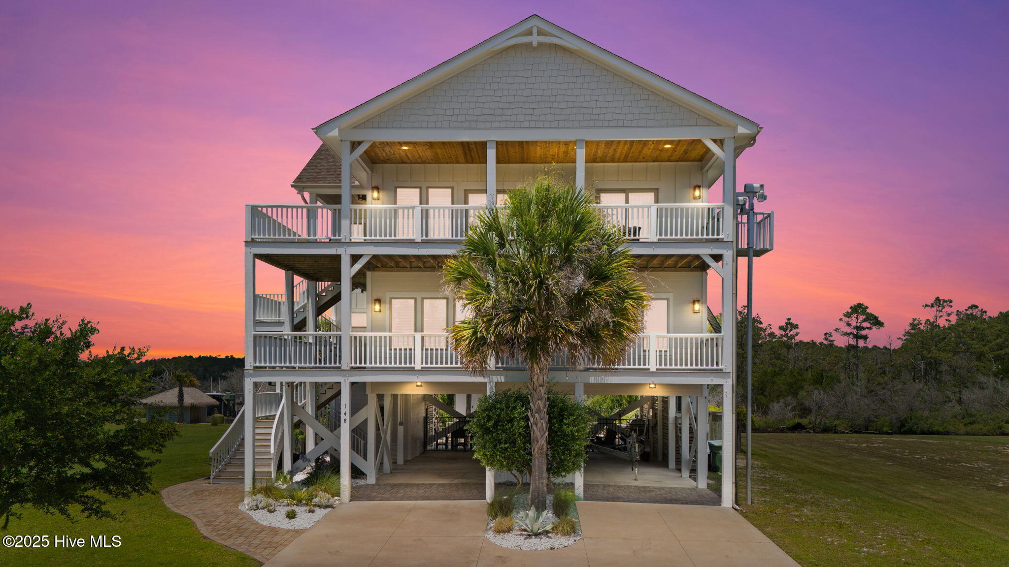 Sneads Ferry, North Carolina 28460, United States, 4 Bedrooms Bedrooms, ,4 BathroomsBathrooms,Residential,Pending,255813