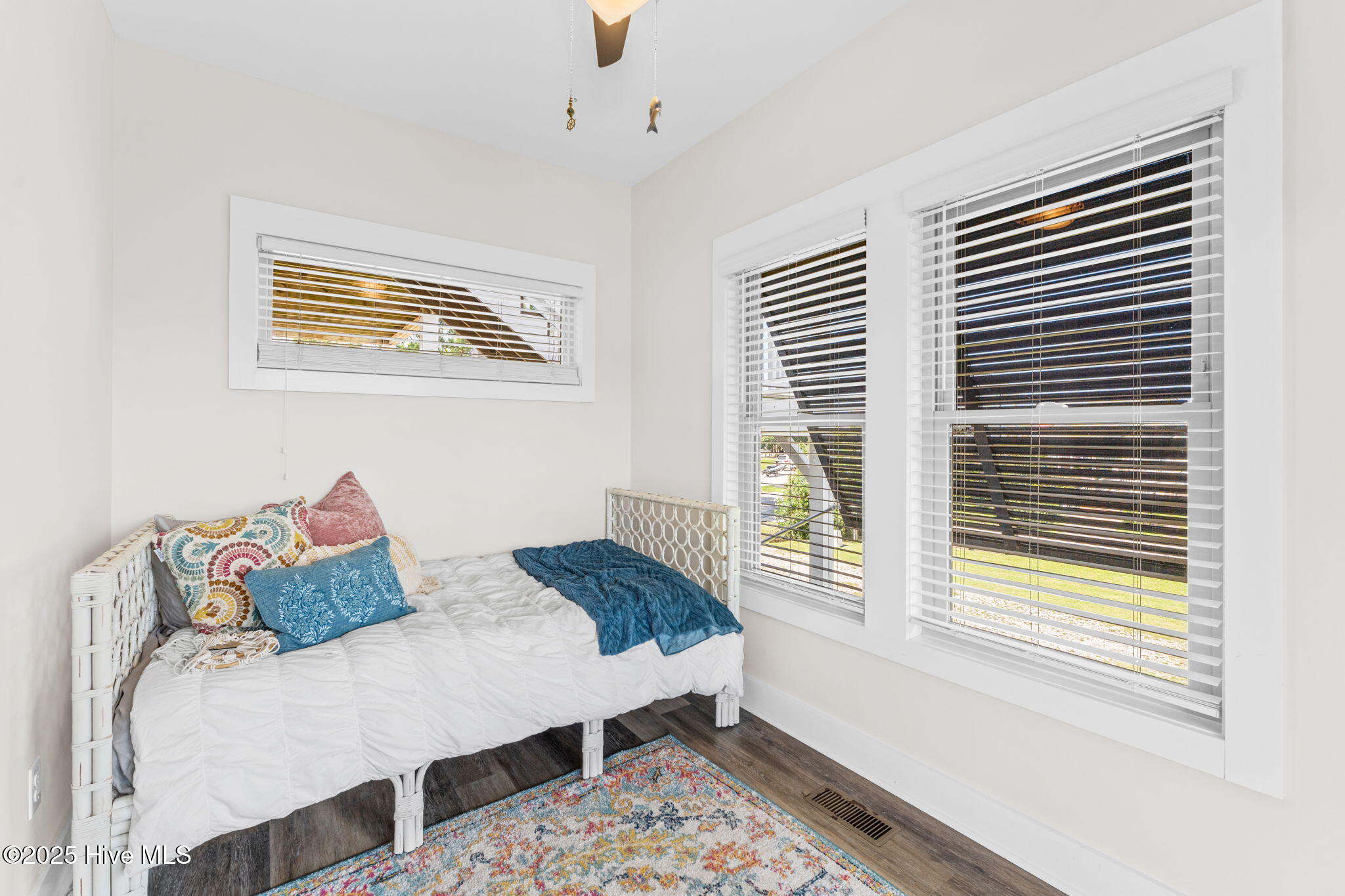 Sneads Ferry, North Carolina 28460, United States, 4 Bedrooms Bedrooms, ,4 BathroomsBathrooms,Residential,Pending,255813