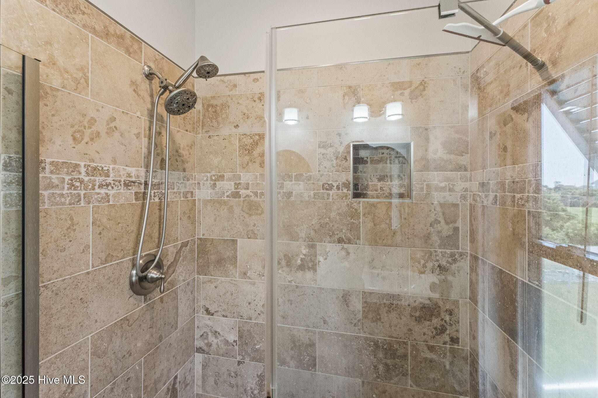 Sneads Ferry, North Carolina 28460, United States, 4 Bedrooms Bedrooms, ,4 BathroomsBathrooms,Residential,Pending,255813