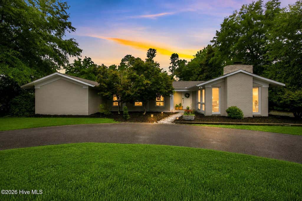 Photo of 4837 College Acres Drive, Wilmington, NC 28403 (MLS # 100594205)