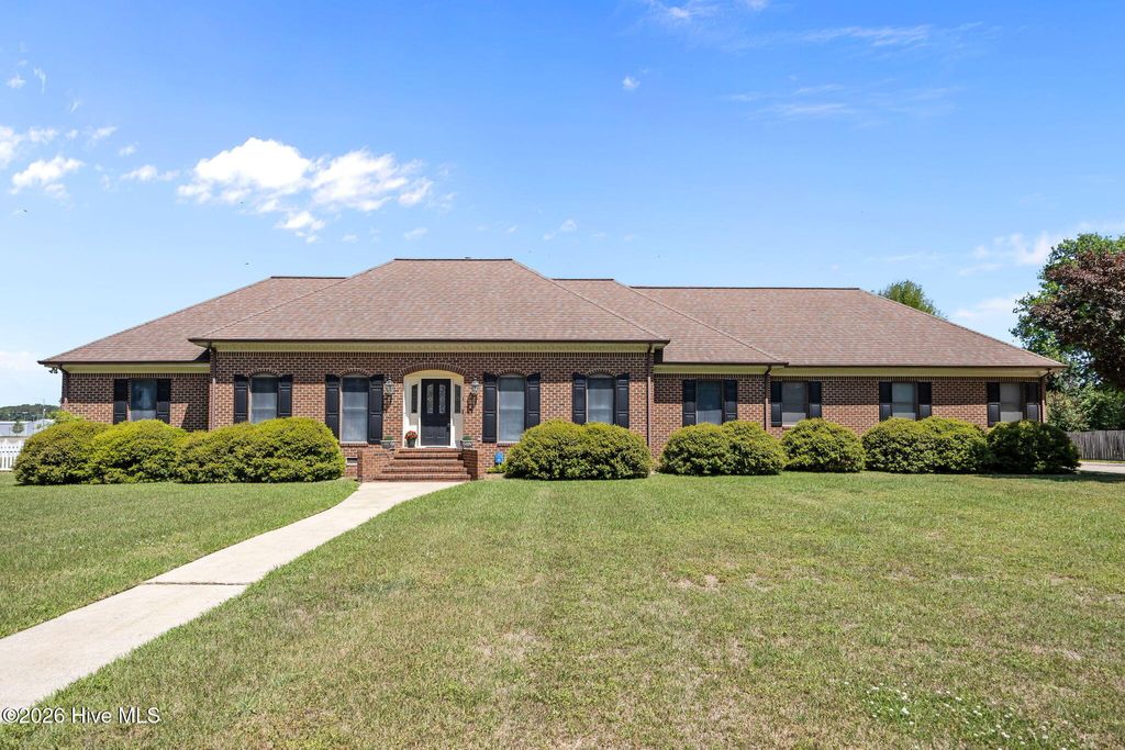 Photo of 106 Northwood Road, Washington, NC 27889 (MLS # 100568766)