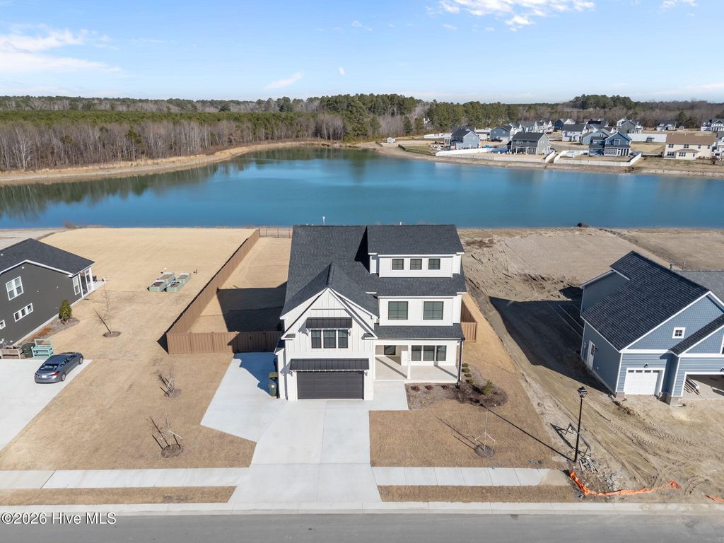 Photo of 214 Arbormoor Lane, Moyock, NC 27958 (MLS # 100549286)