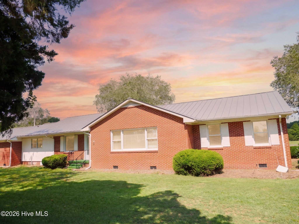 Photo of 1698 W Pleasant Hill Road, Pink Hill, NC 28572 (MLS # 100601350)