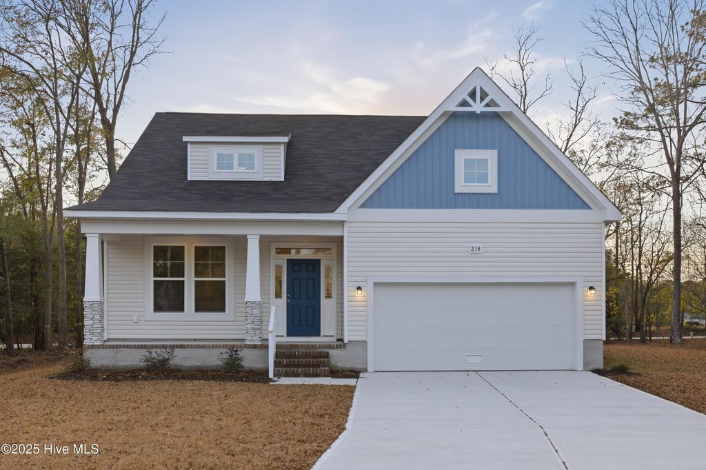 Photo of 218 Chateau Drive, New Bern, NC 28560 (MLS # 100475243)