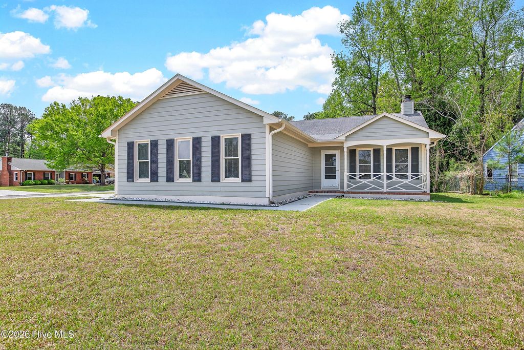 Photo of 110 Stone Court, Jacksonville, NC 28540 (MLS # 100565392)