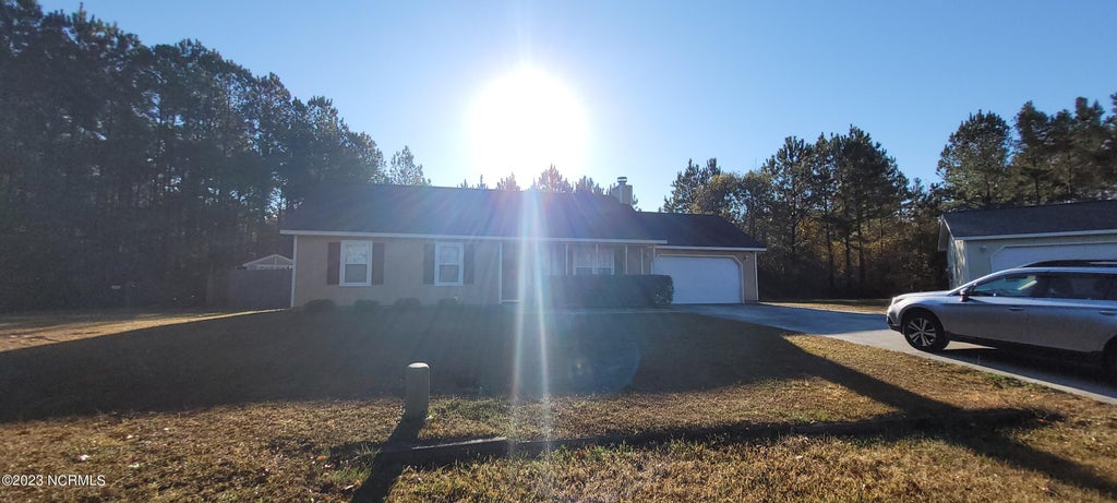Photo of 139 Daphne Drive, Hubert, NC 28539 (MLS # 100603608)