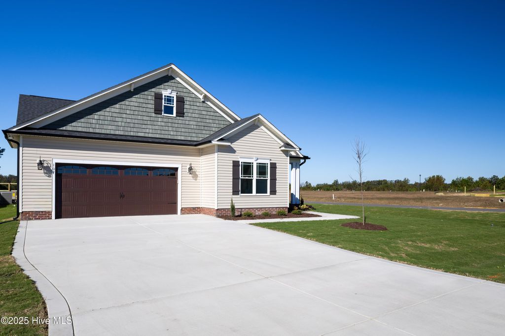 Photo of 107 Sunny Acres Lane, Clinton, NC 28328 (MLS # 100539366)