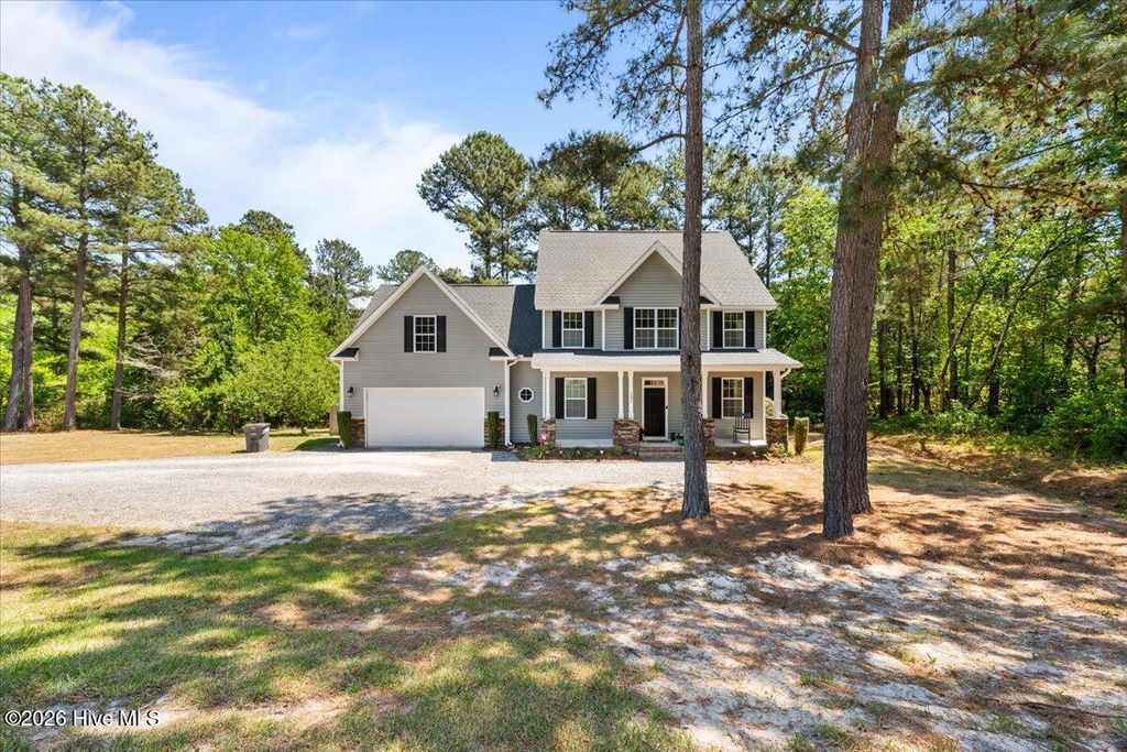 Photo of 292 Spring Meadows Drive, Aberdeen, NC 28315 (MLS # 100569944)