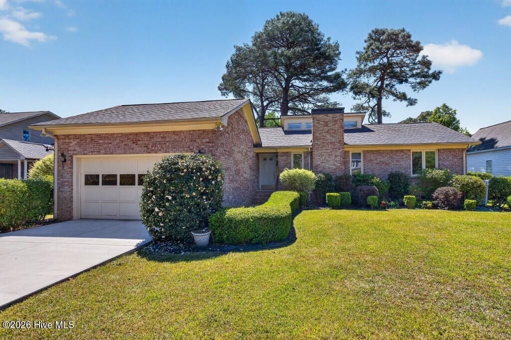 Photo of 1929 Caracara Drive, New Bern, NC 28560 (MLS # 100566898)