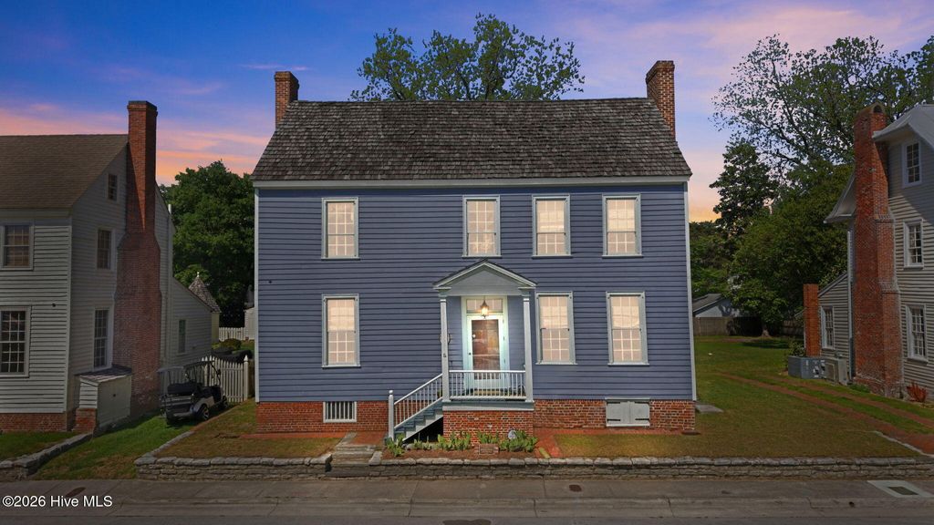 Photo of 214 E Water Street, Washington, NC 27889 (MLS # 100567984)