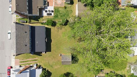 Tiny photo for 214 E Water Street, Washington, NC 27889 (MLS # 100567984)