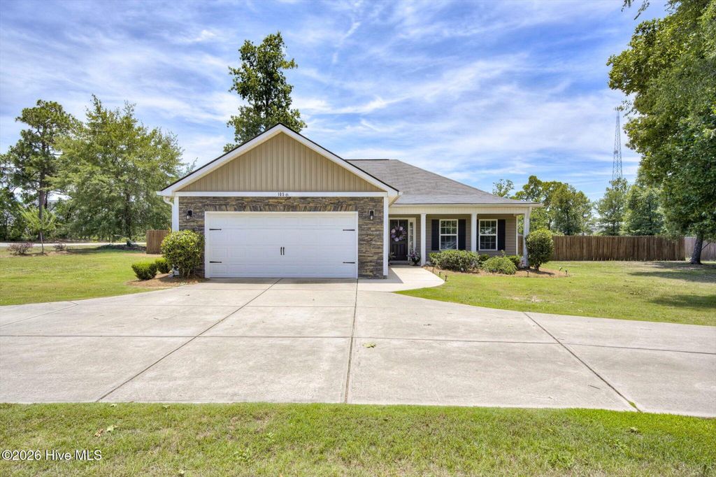 Photo of 105 Murrah Ext, North Augusta, SC 29860 (MLS # 100582032)