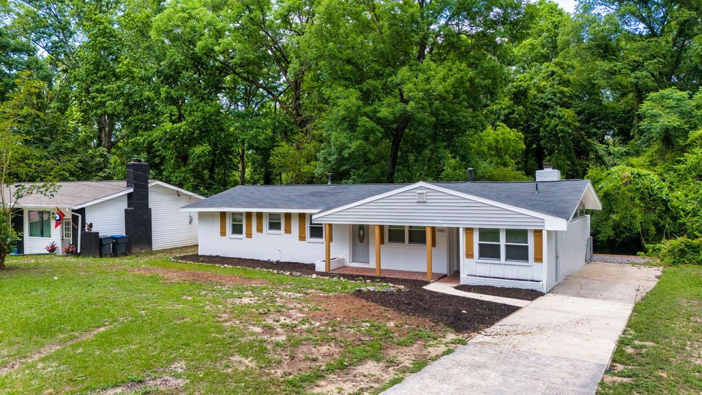 Photo of 3341 Oakridge Drive, Augusta, GA 30909 (MLS # 552254)