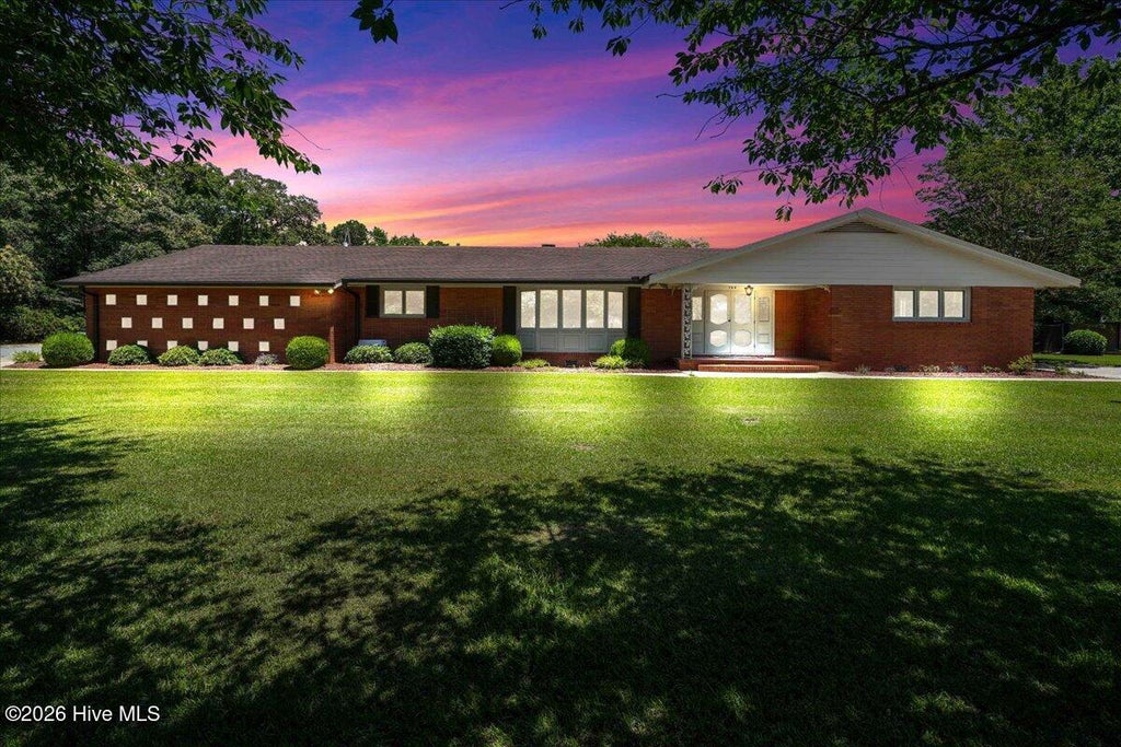 Photo of 704 E Forest Hill Drive, Goldsboro, NC 27534 (MLS # 100587166)