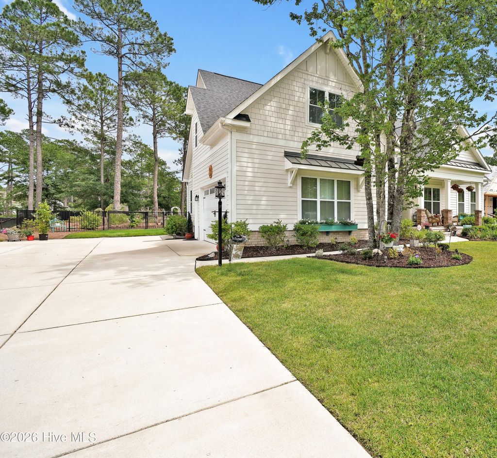 Photo of 664 Breezewood Drive SE, Bolivia, NC 28422 (MLS # 100508113)