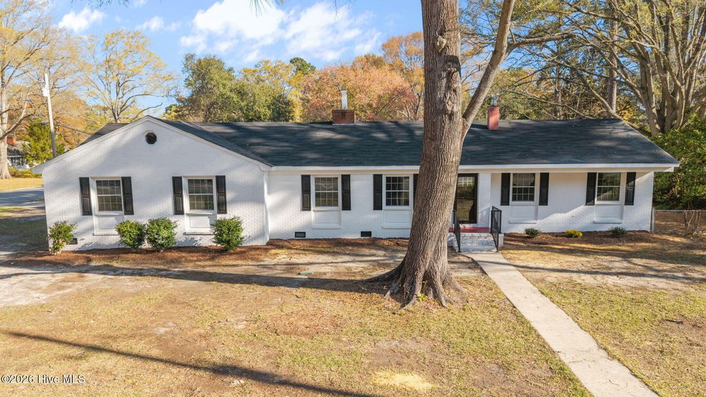 Photo of 1401 Greenville Boulevard SE, Greenville, NC 27858 (MLS # 100561857)
