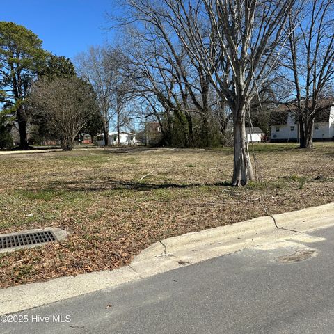 Vacant Land For Sale - 706 N Oakum Street<br/> Edenton, NC 27932