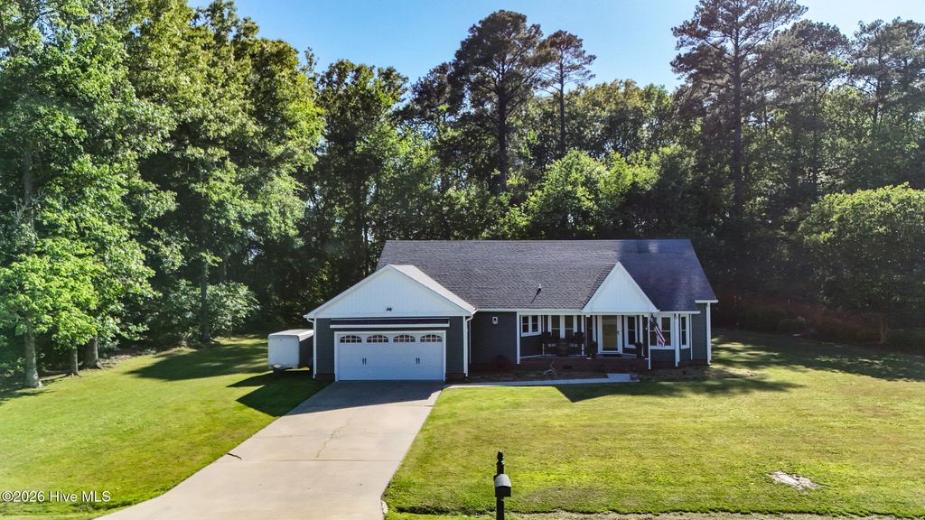 Photo of 115 Bayshore Drive, Elizabeth City, NC 27909 (MLS # 100569278)