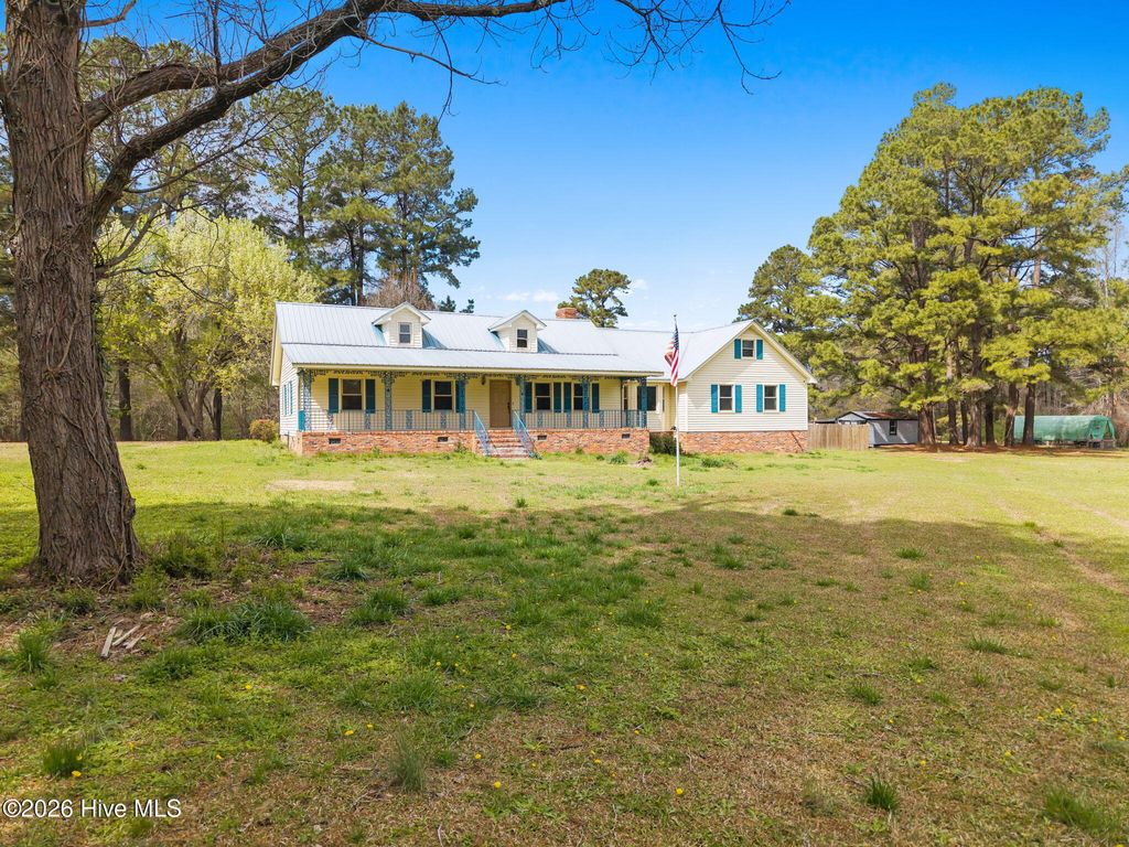 Photo of 863 Fred Powell Road, Whiteville, NC 28472 (MLS # 100560664)