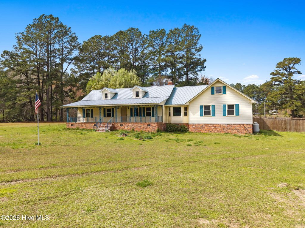 Photo of 863 Fred Powell Road, Whiteville, NC 28472 (MLS # 100560664)