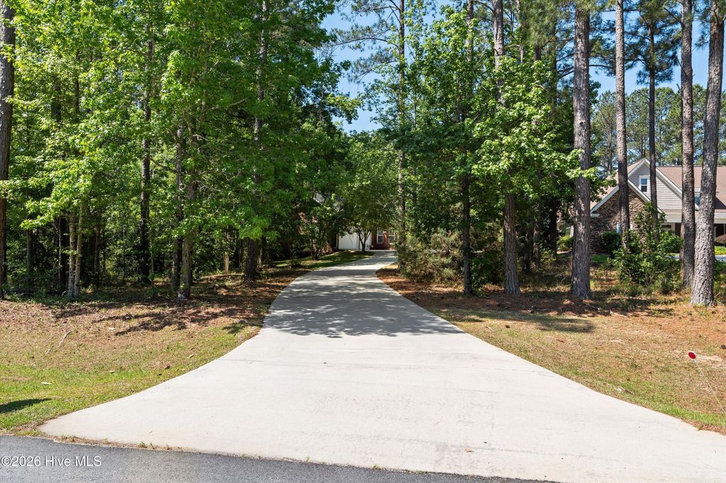 Photo of 131 Cypress Drive, McCormick, SC 29835 (MLS # 100575923)