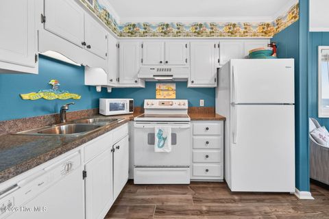 Tiny photo for 277 W First Street #2e, Ocean Isle Beach, NC 28469 (MLS # 100568807)