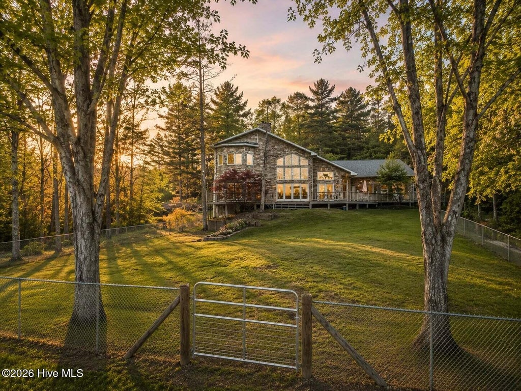 Photo of 5981 Candy Mountain Road, Murphy, NC 28906 (MLS # 100602001)