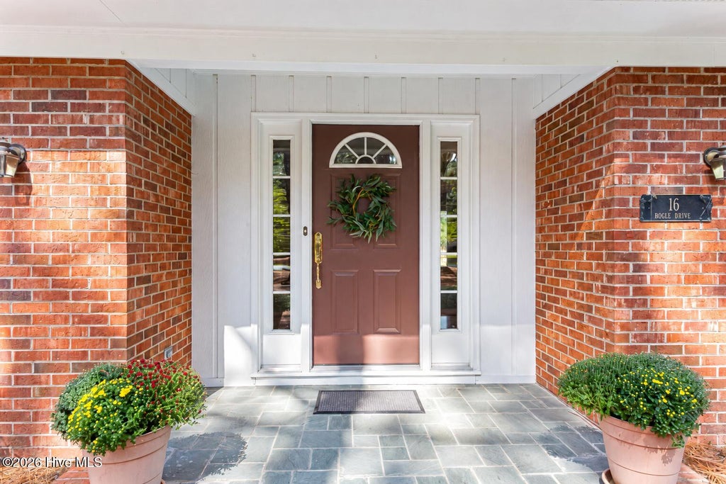Photo of 16 Bogie Drive, Whispering Pines, NC 28327 (MLS # 100604996)